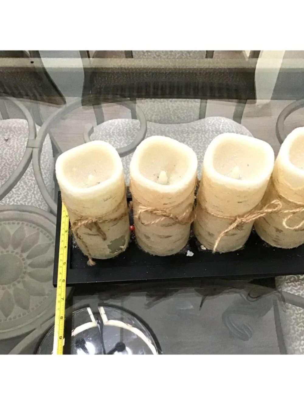 DECORATIVE TRAY HOLDER WITH 4 CANDLES BATTERY OPERATED (BATTERIES NOT INCLUDED)
